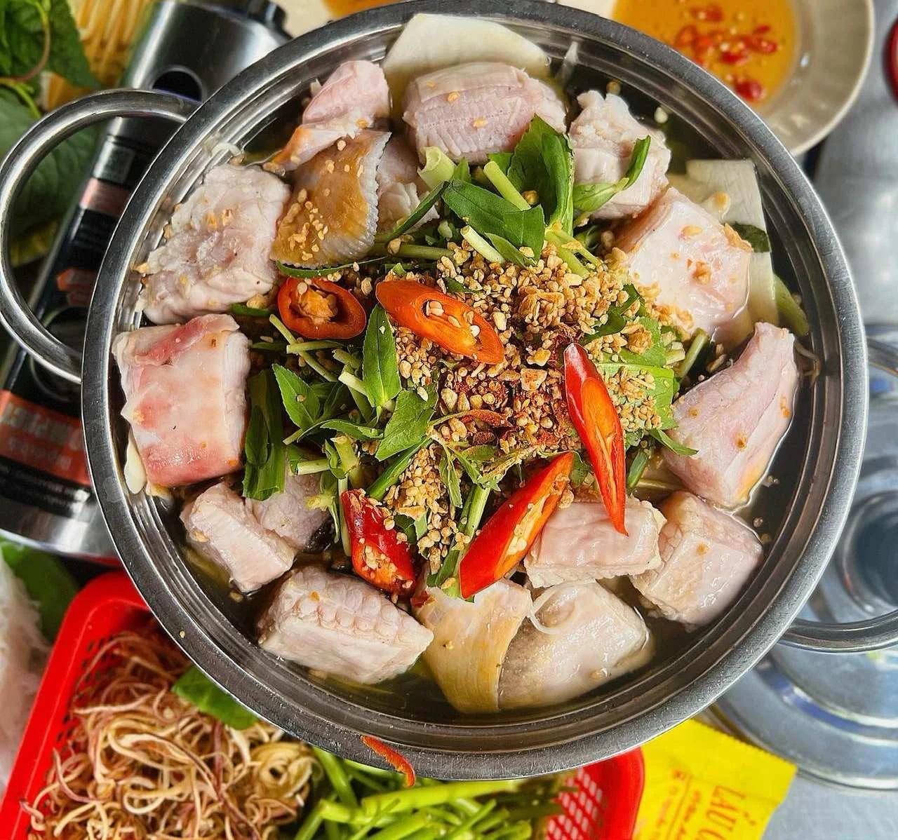 Lẩu cá đuối Vũng Tàu: Top 11 quán ngon & cách nấu chuẩn vị – VinWonders