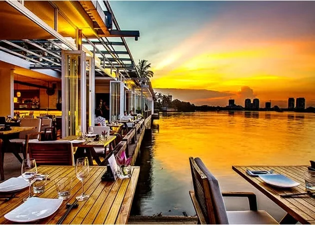 Top 18 Nhà hàng bên sông Sài Gòn có view đẹp và ngon nhất | Top10tphcm