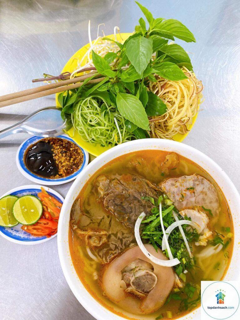 Bún bò Cần Thơ
