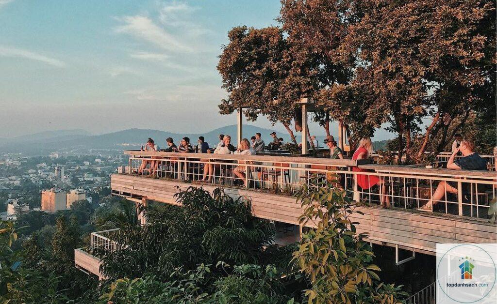 Cafe Chuồn Chuồn Bistro