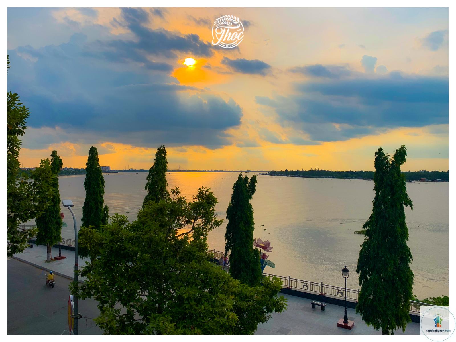 Cafe View Sông Tiền - Hình 2