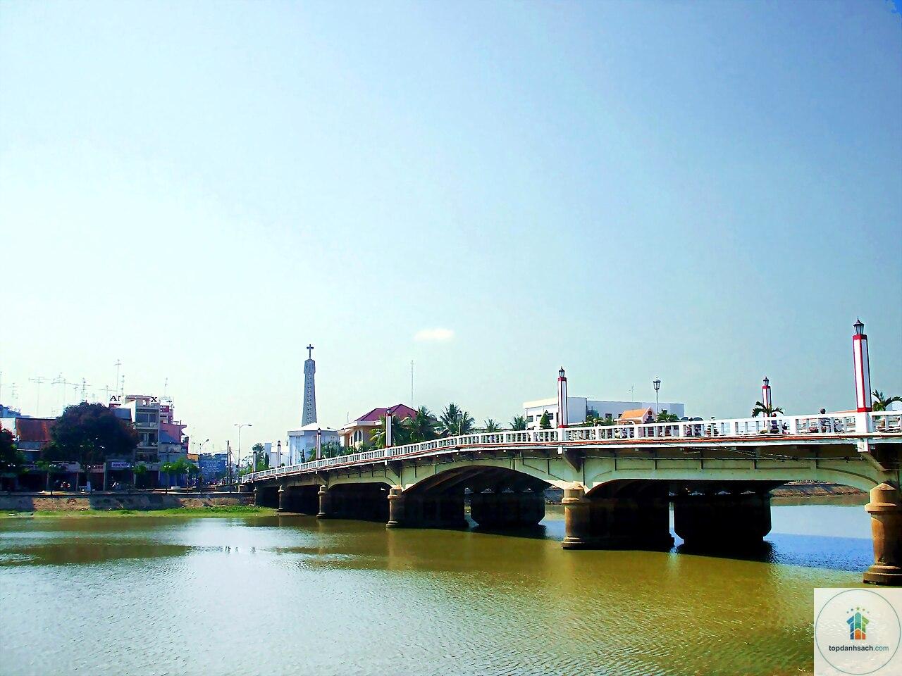 Cầu Hoàng Diệu - Hình 1