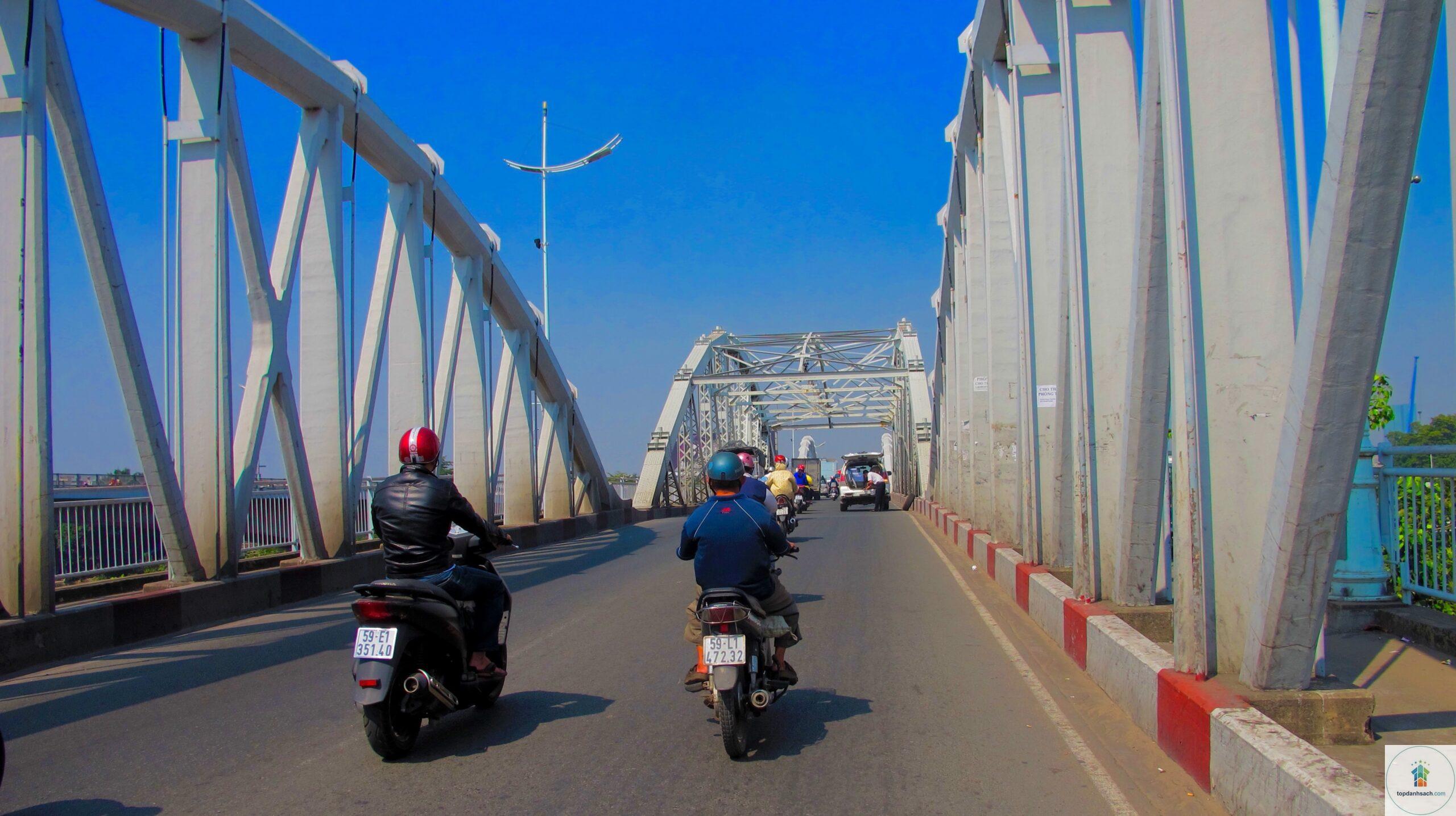 Cầu Tân Thuận Tây - Hình 1