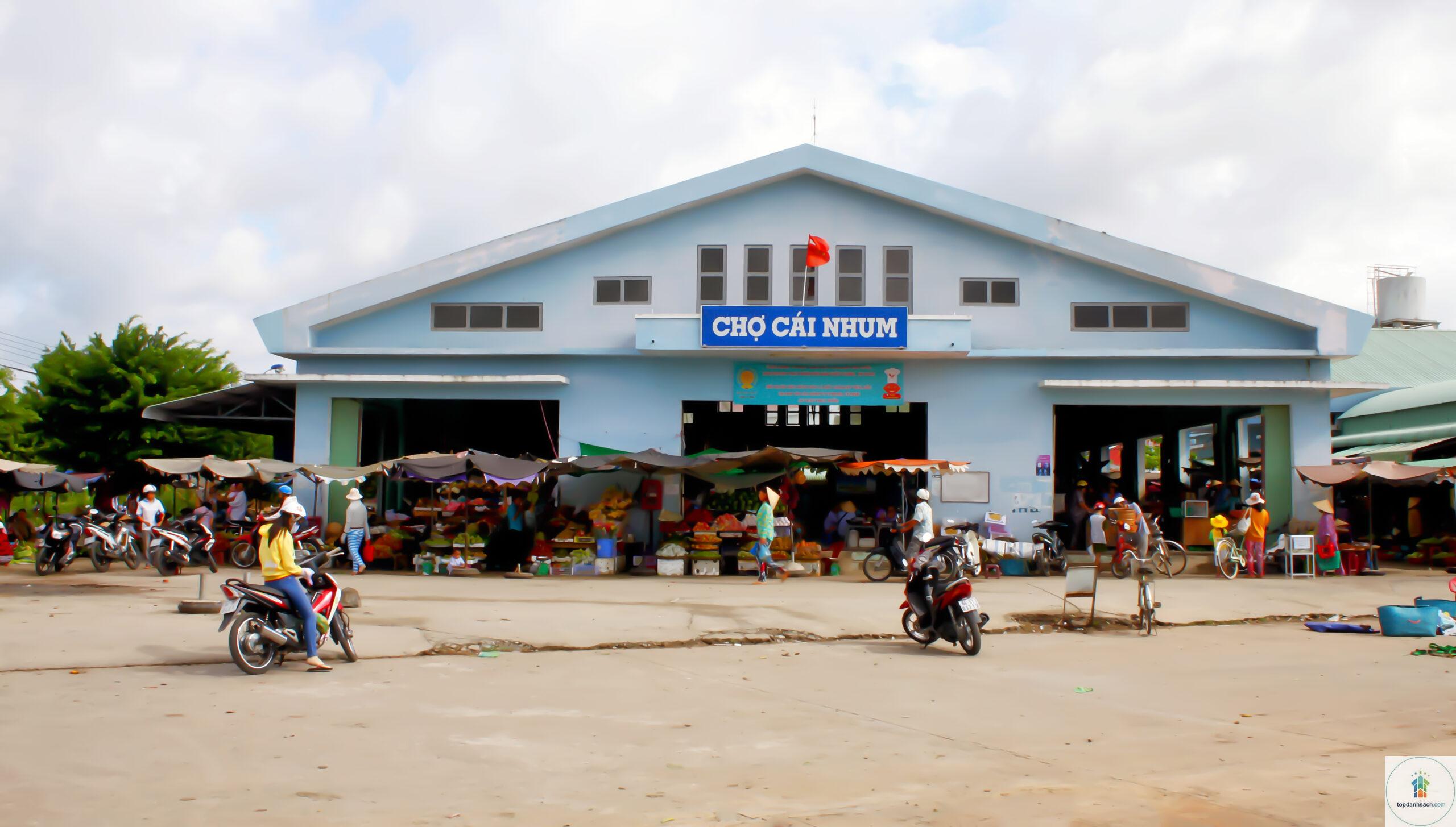 Chợ Cái Nhum - Hình 1