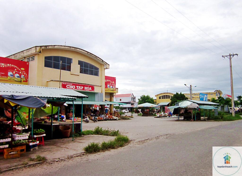 Chợ Hòn Đất