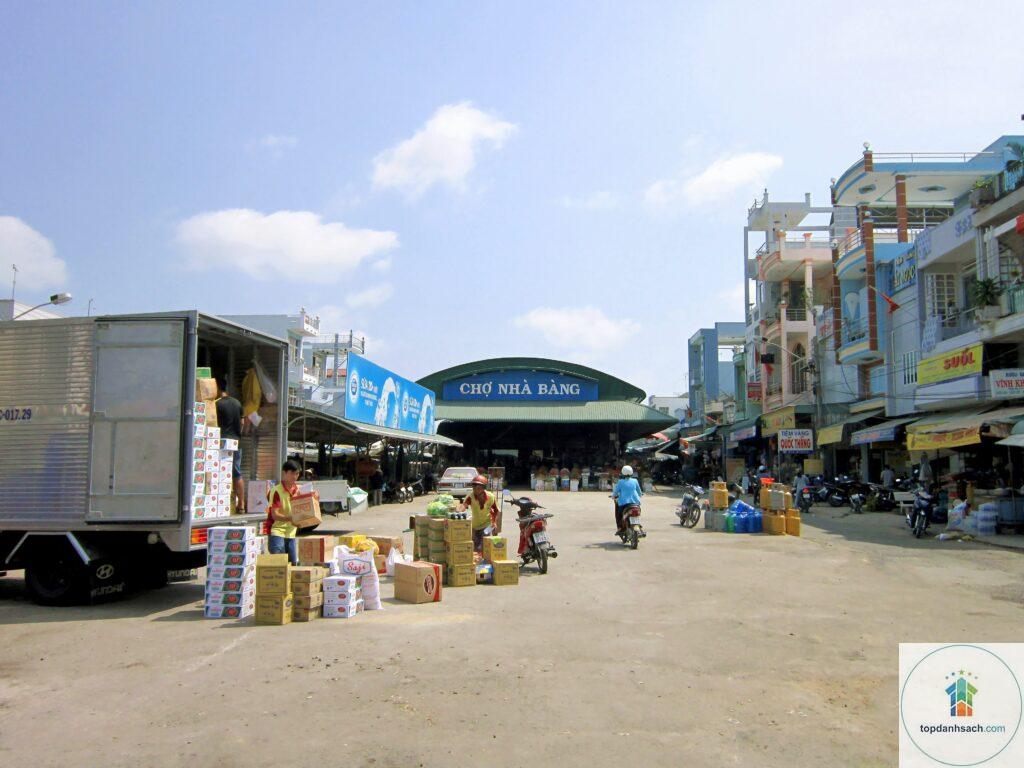 Chợ Nhà Bàng