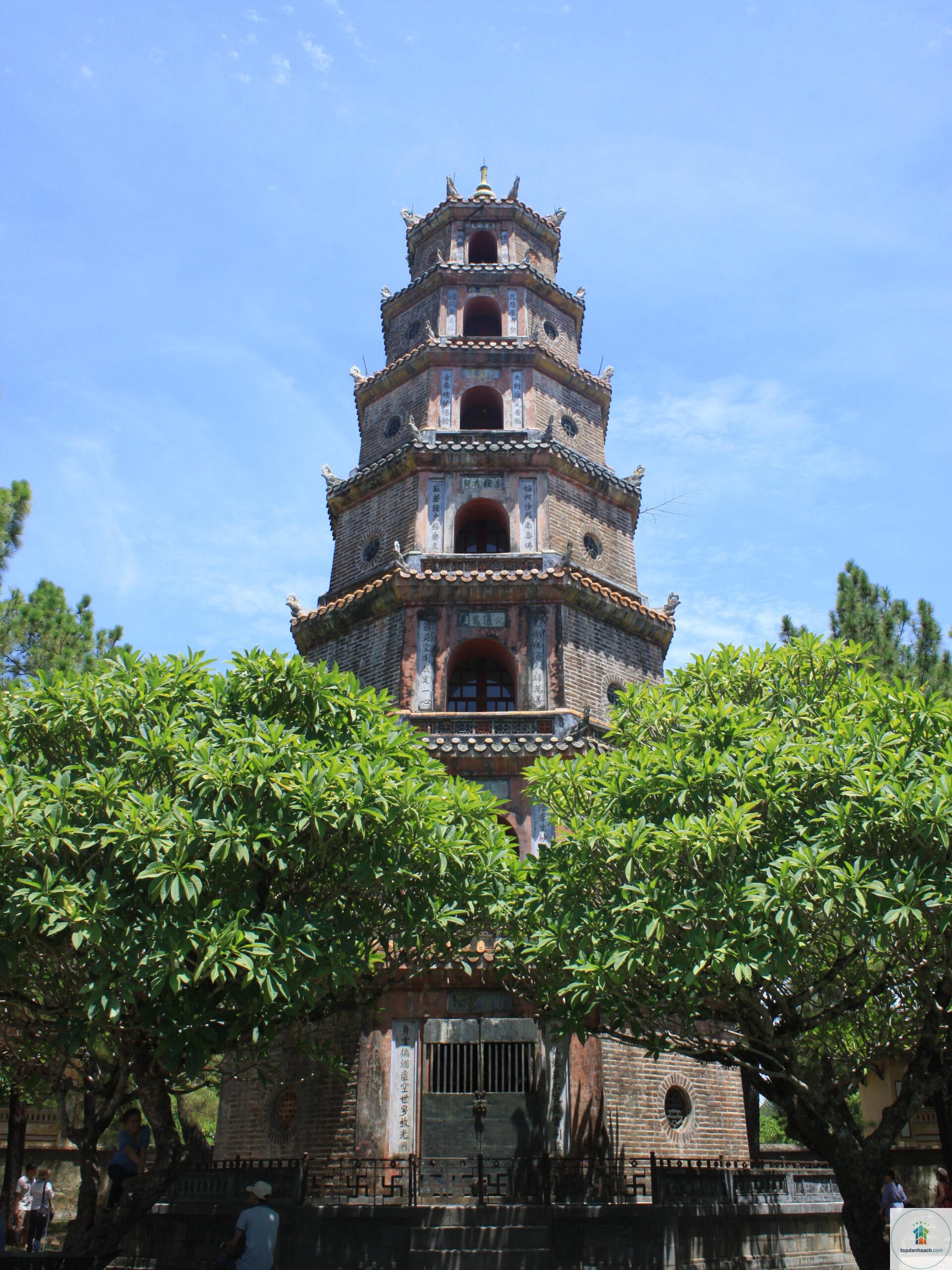 Chùa Thiên Mụ - Hình 1