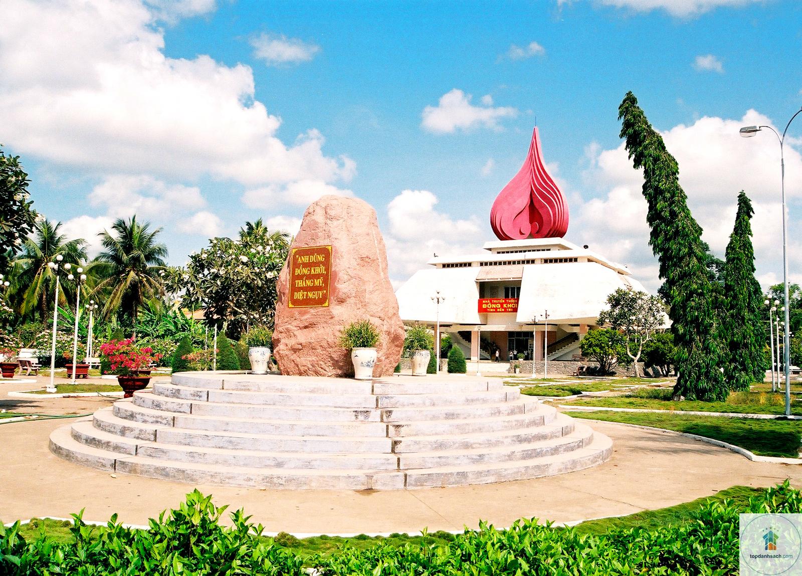 Di tích Đồng Khởi Bến Tre - Hình 1