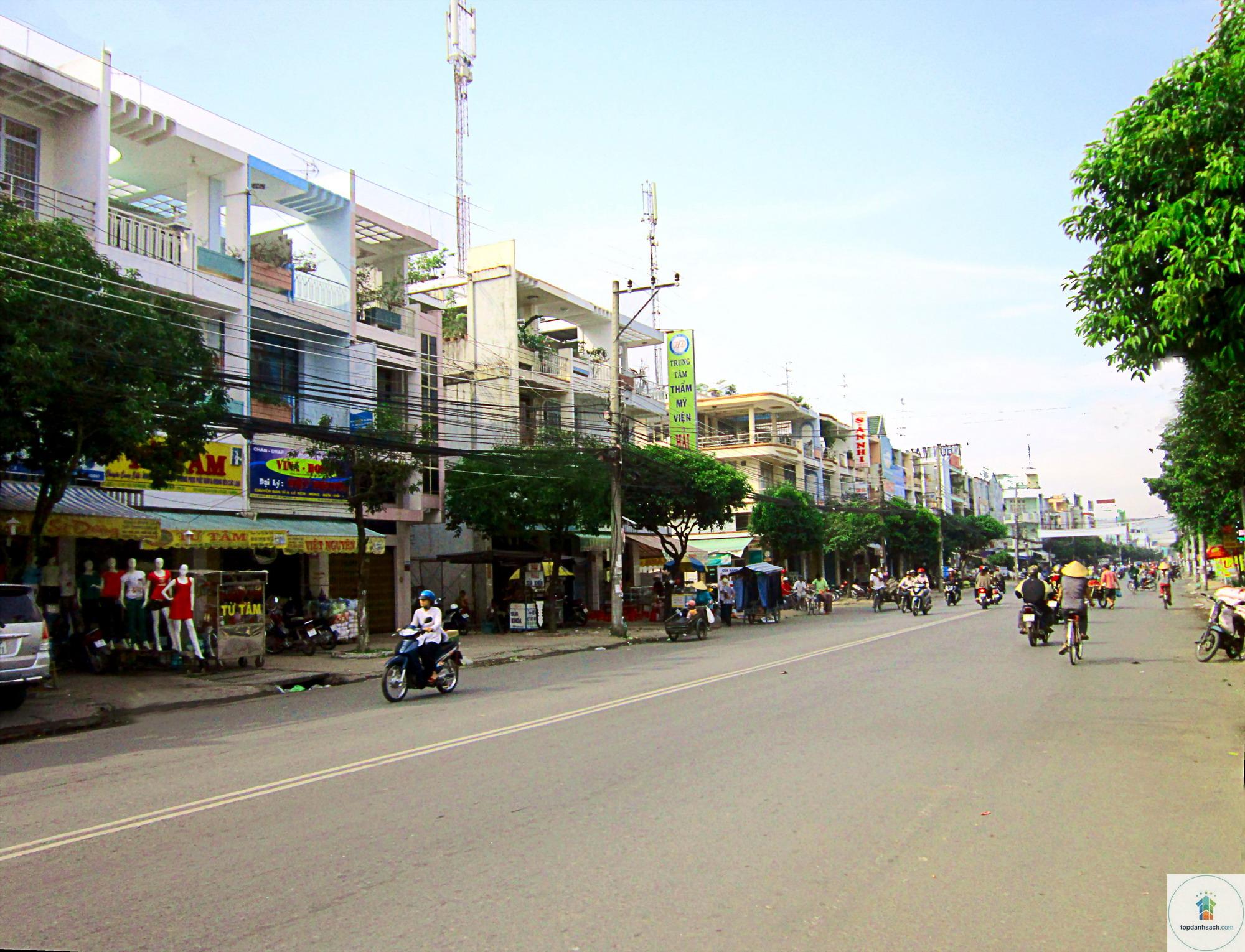 Đường Hà Hoàng Hổ Long Xuyên - Hình 1