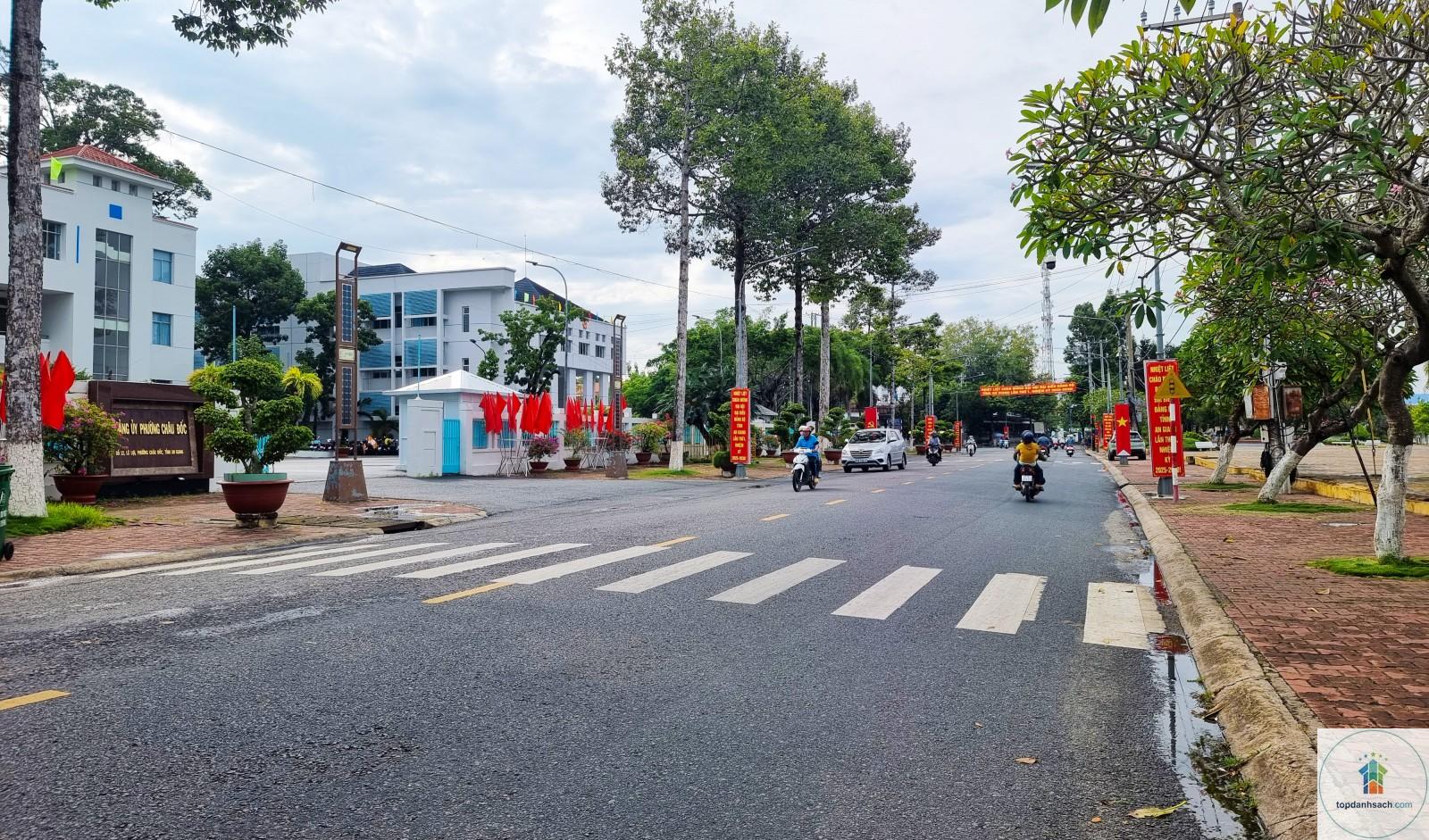 Đường Hùng Vương Châu Đốc - Hình 1
