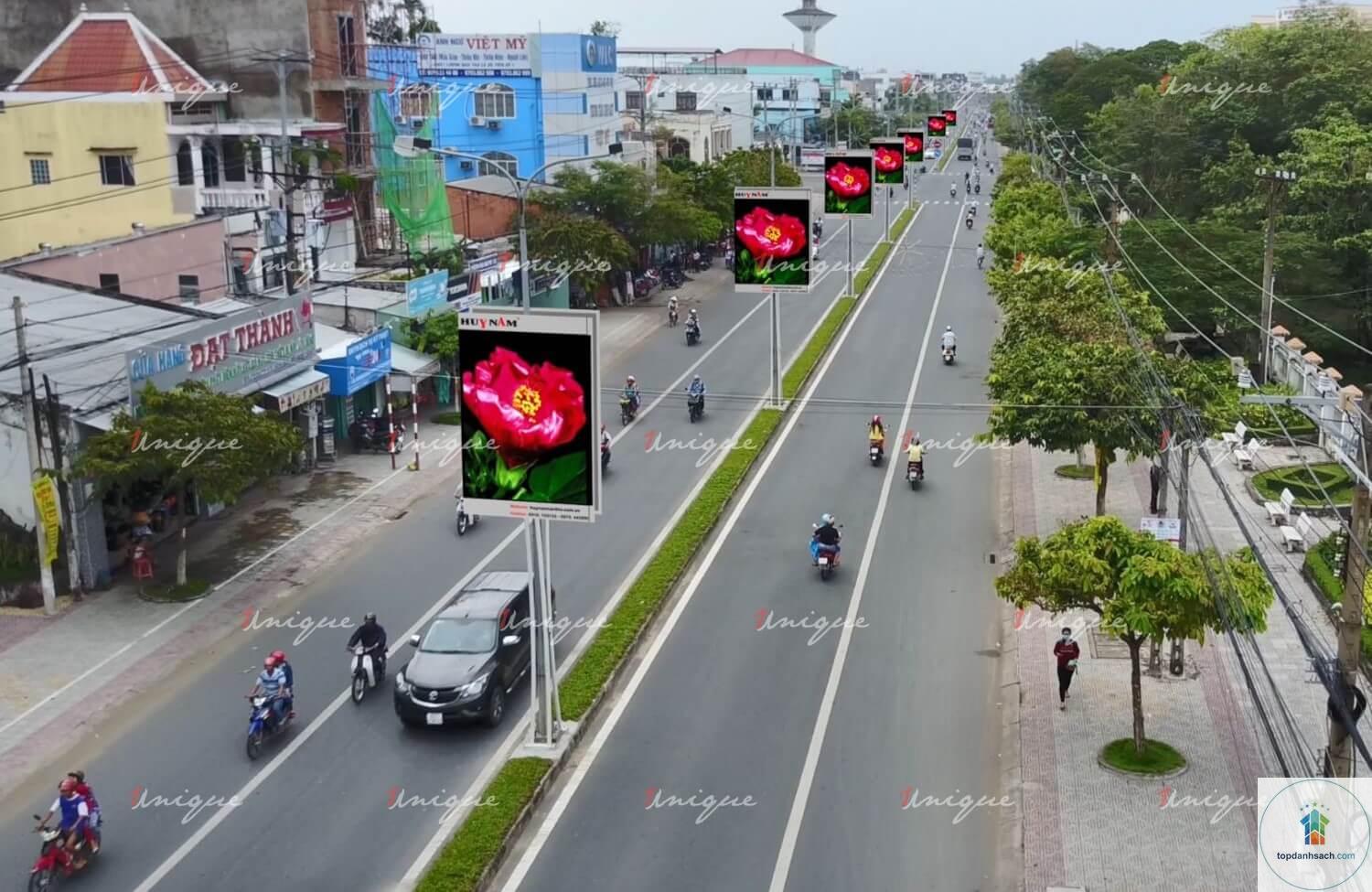 Đường Nguyễn Huệ Vĩnh Long - Hình 1