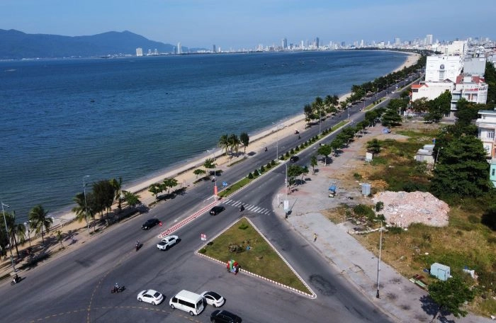 Đường Nguyễn Tất Thành - Đà Nẵng