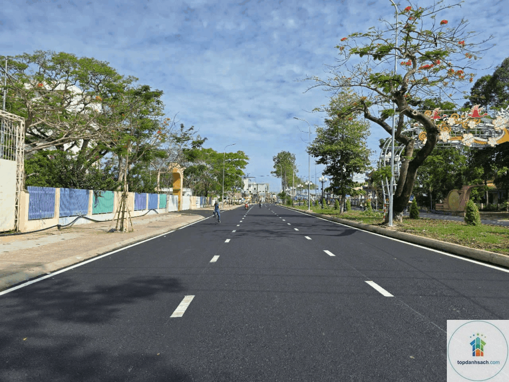 Đường Phạm Hữu Lầu Cao Lãnh