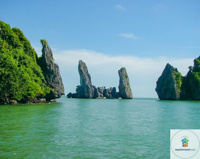 Hòn Phụ Tử - Hình 1