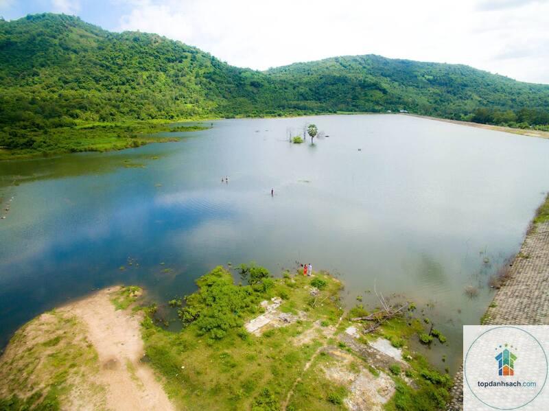 Khu du lịch Hồ Ô Tà Sóc
