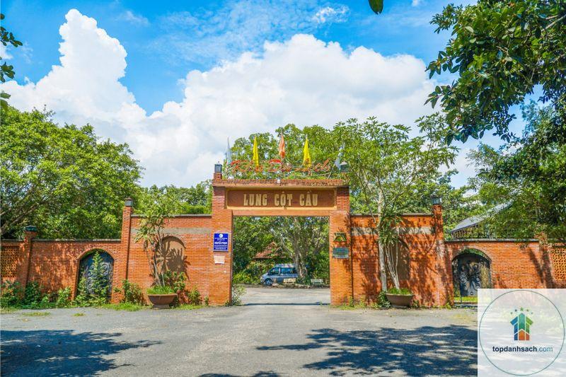 Khu du lịch Lung Cột Cầu