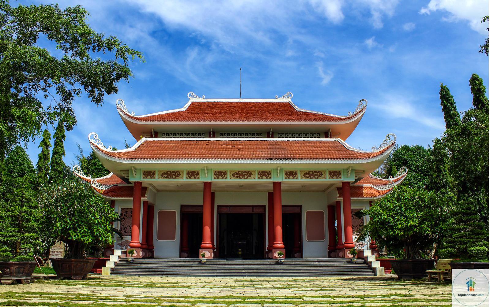 Khu lưu niệm Nguyễn Thị Định - Hình 2