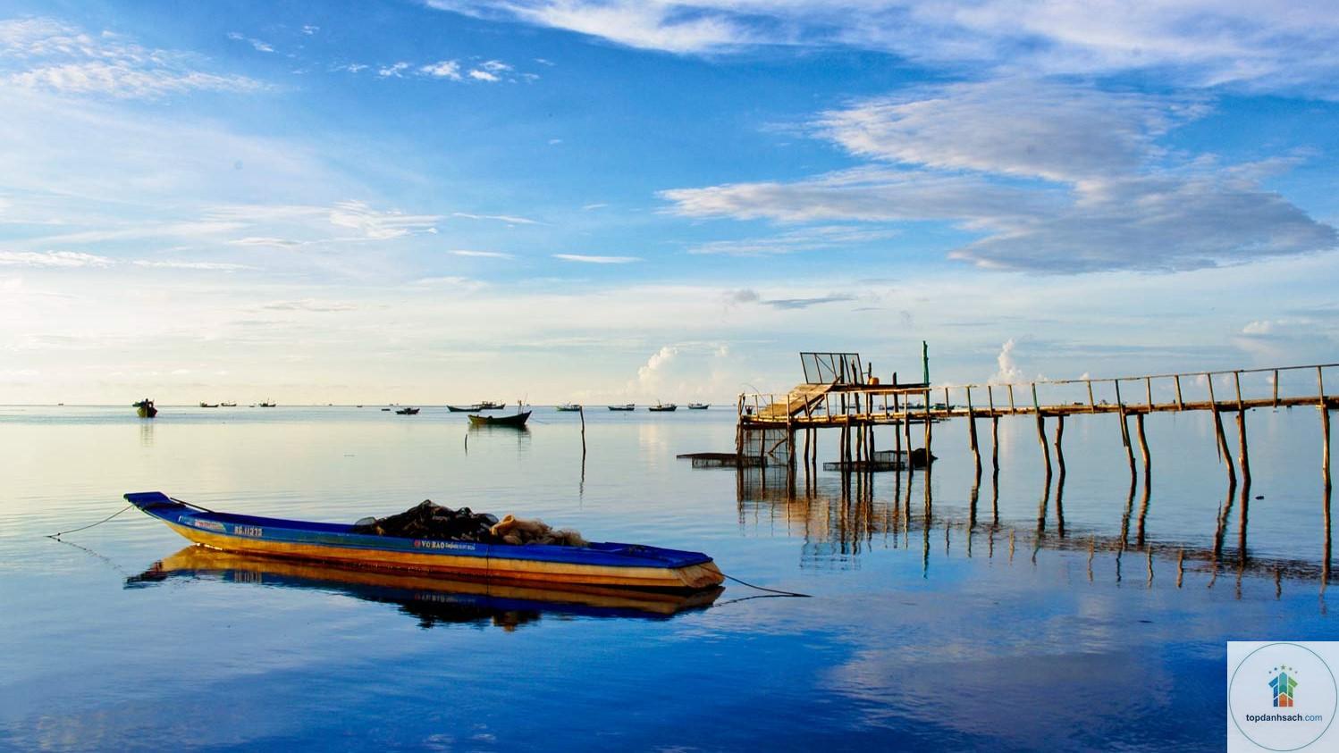 Làng chài Hàm Ninh - Hình 2