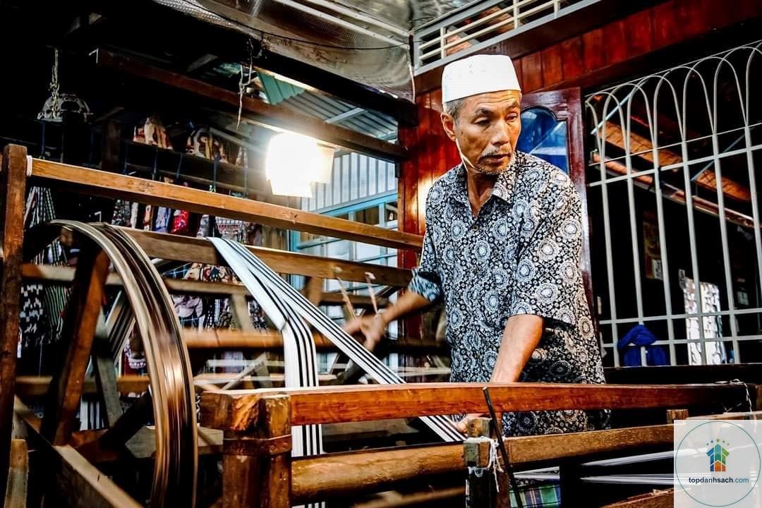 Làng nghề dệt thổ cẩm Châu Phong - Hình 4