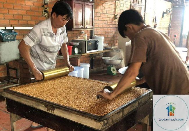 Làng nghề làm cốm Vĩnh Long - Hình 4