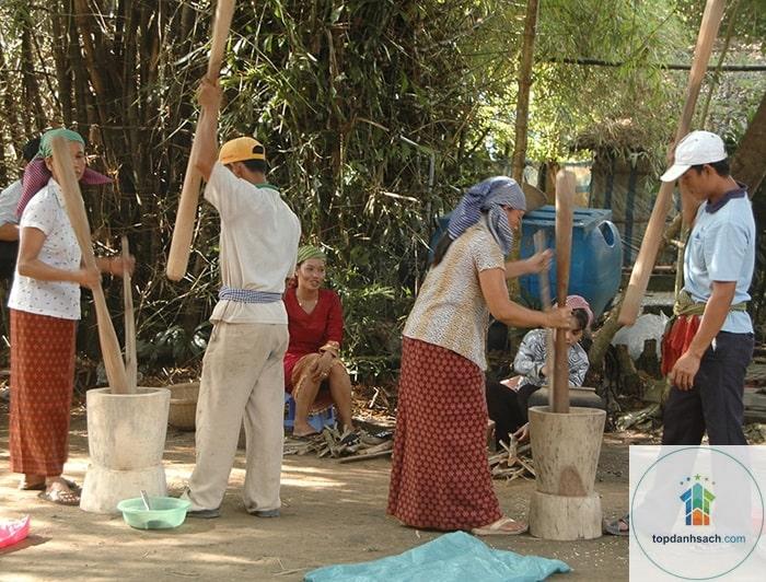 Làng nghề làm cốm dẹp Sóc Trăng - Hình 1