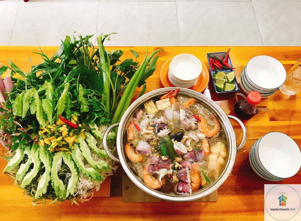 Lẩu mắm Long Xuyên