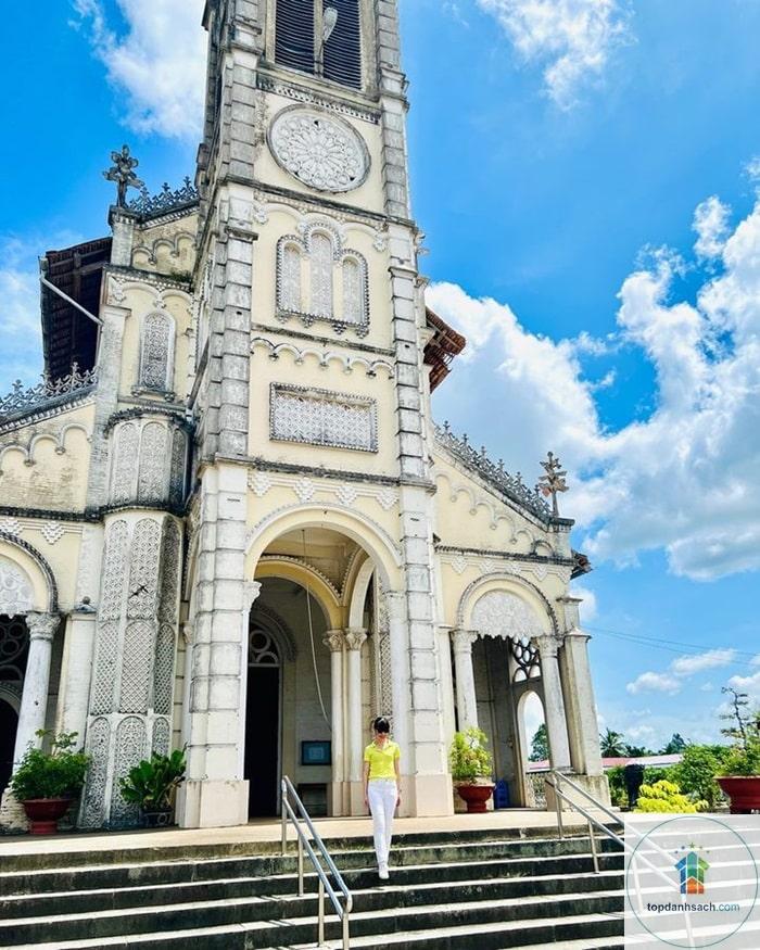 Nhà thờ Cái Bè cổ - Hình 4