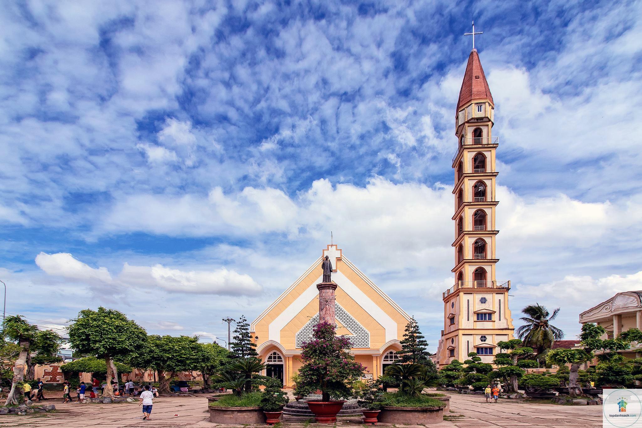 Nhà thờ Cái Mơn Bến Tre - Hình 2