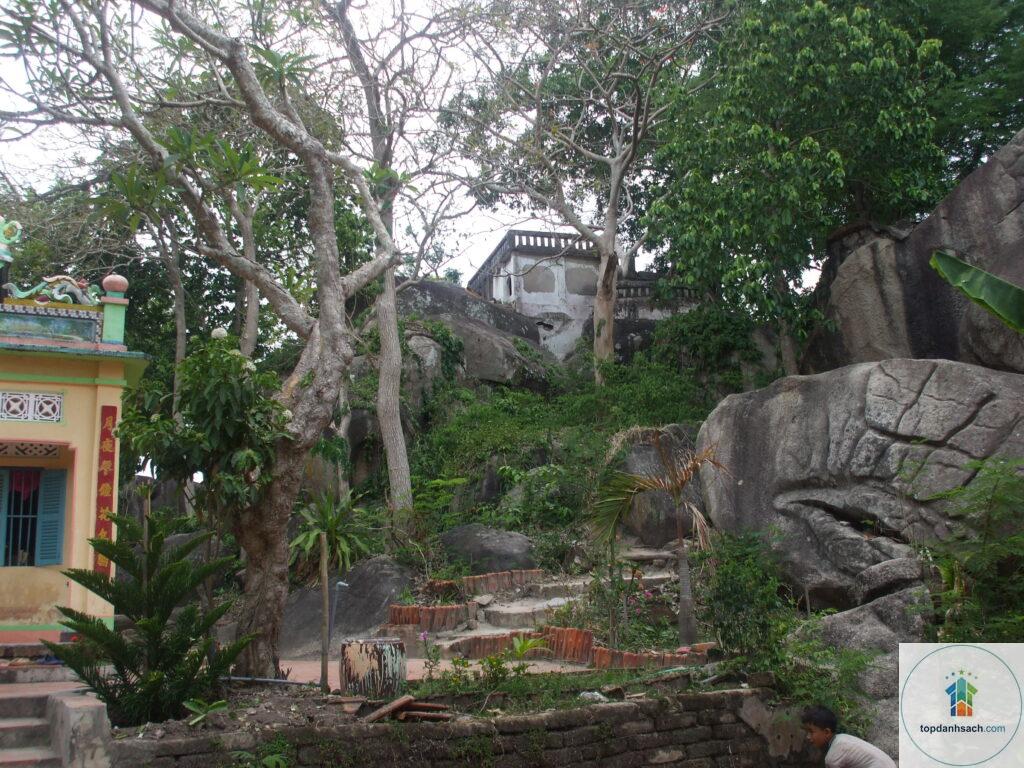 Núi Nước