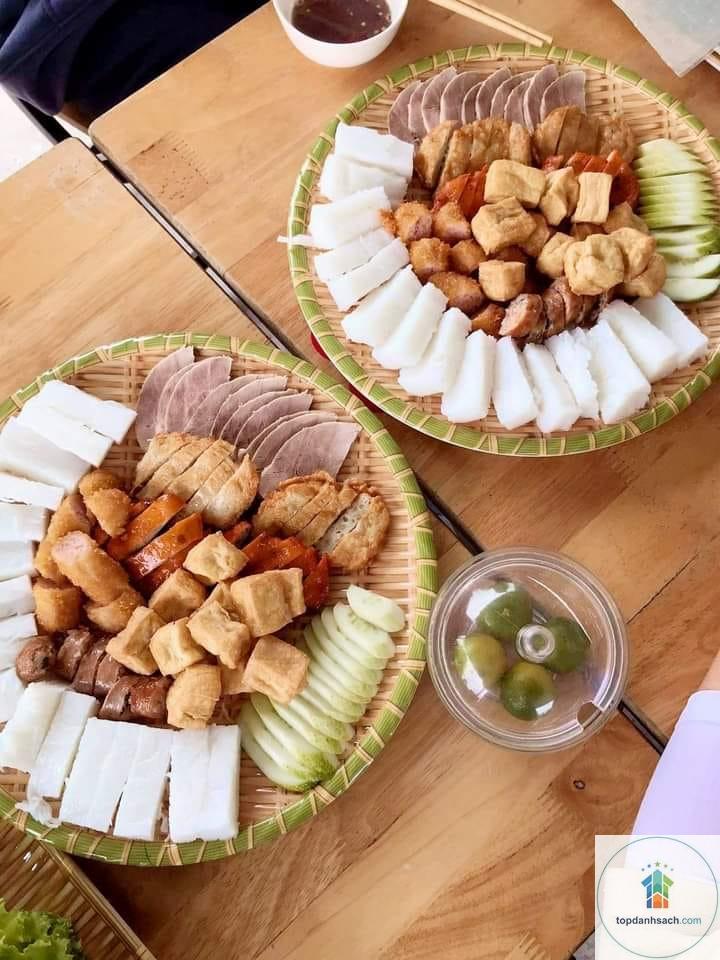 Quán ăn Chợ Lách