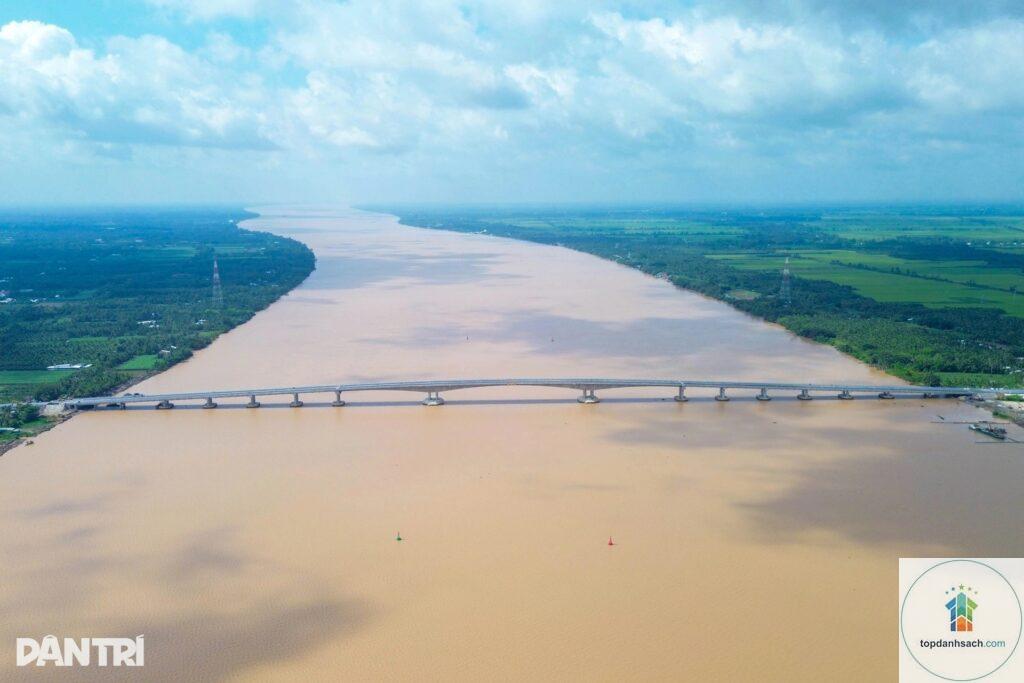 Sông Hậu Vĩnh Long