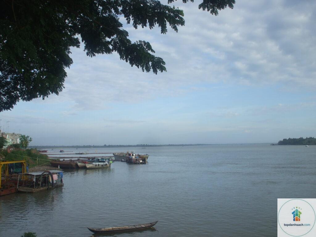 Sông Tiền Bến Tre