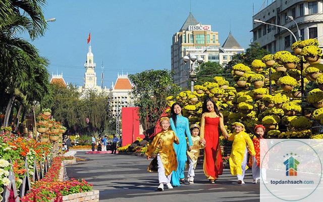 kinh nghiệm đi du lịch lễ tết