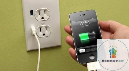 kinh nghiệm sạc pin khi đi du lịch - Hình 2